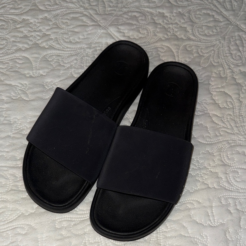 lululemon athletica Black Sandals